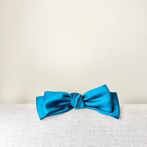 Free People Blue Satin Clip-In Bow – NWT Blue Bow Hair Accessory